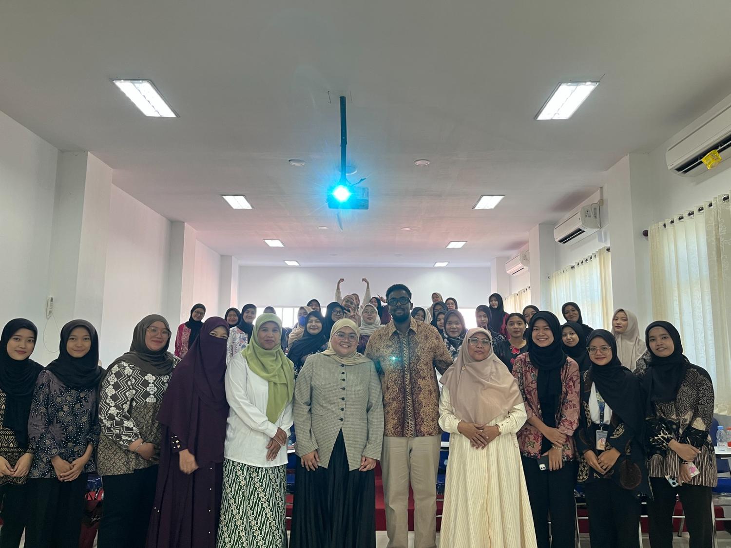 kuliah tamu kebidanan umsida